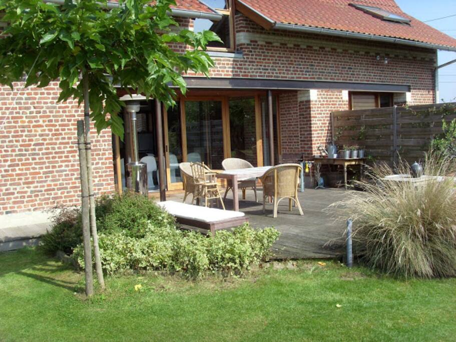 Terrasse ensoleillée
