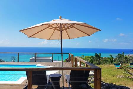 OceanView 2bedrooms,rooftop pool,AirCon throughout