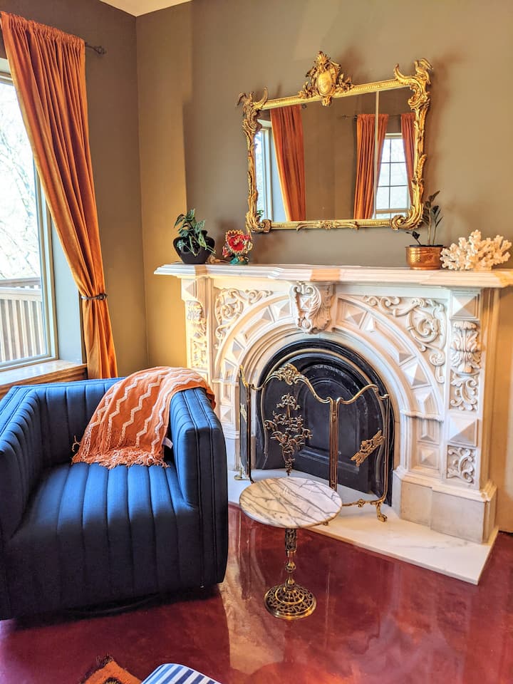 Gorgeous Bayview 2story Loft W/upper Deck/firebowl - Milwaukee, WI
