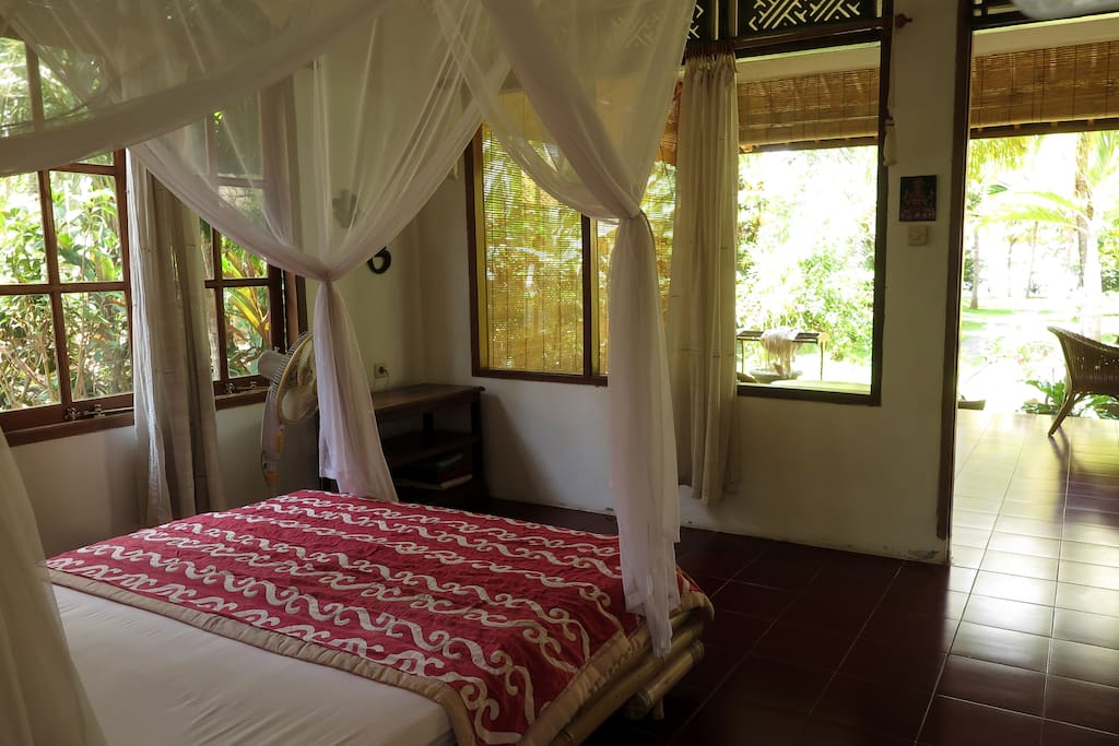 room ground floor west, double bed