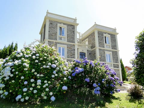 Villa Auristela, an Indian house in the colonial style