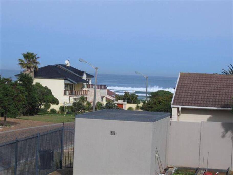 Head to the Beach - Sea view from front balcony 5 min stroll to the beach