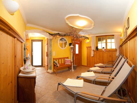 Top Airbnb: Family apartment "Lerchegg" with pool type-4 in Salzburg