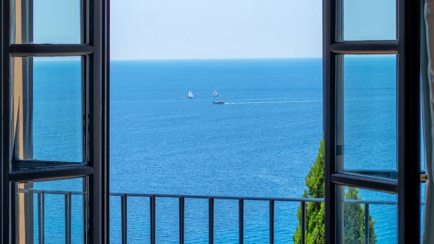 Fabulous views at Cala Llamp gallery image 3