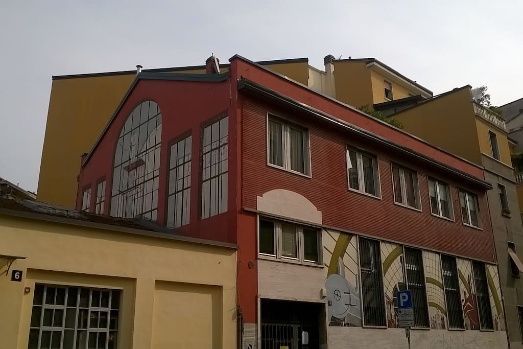 Palazzo - building