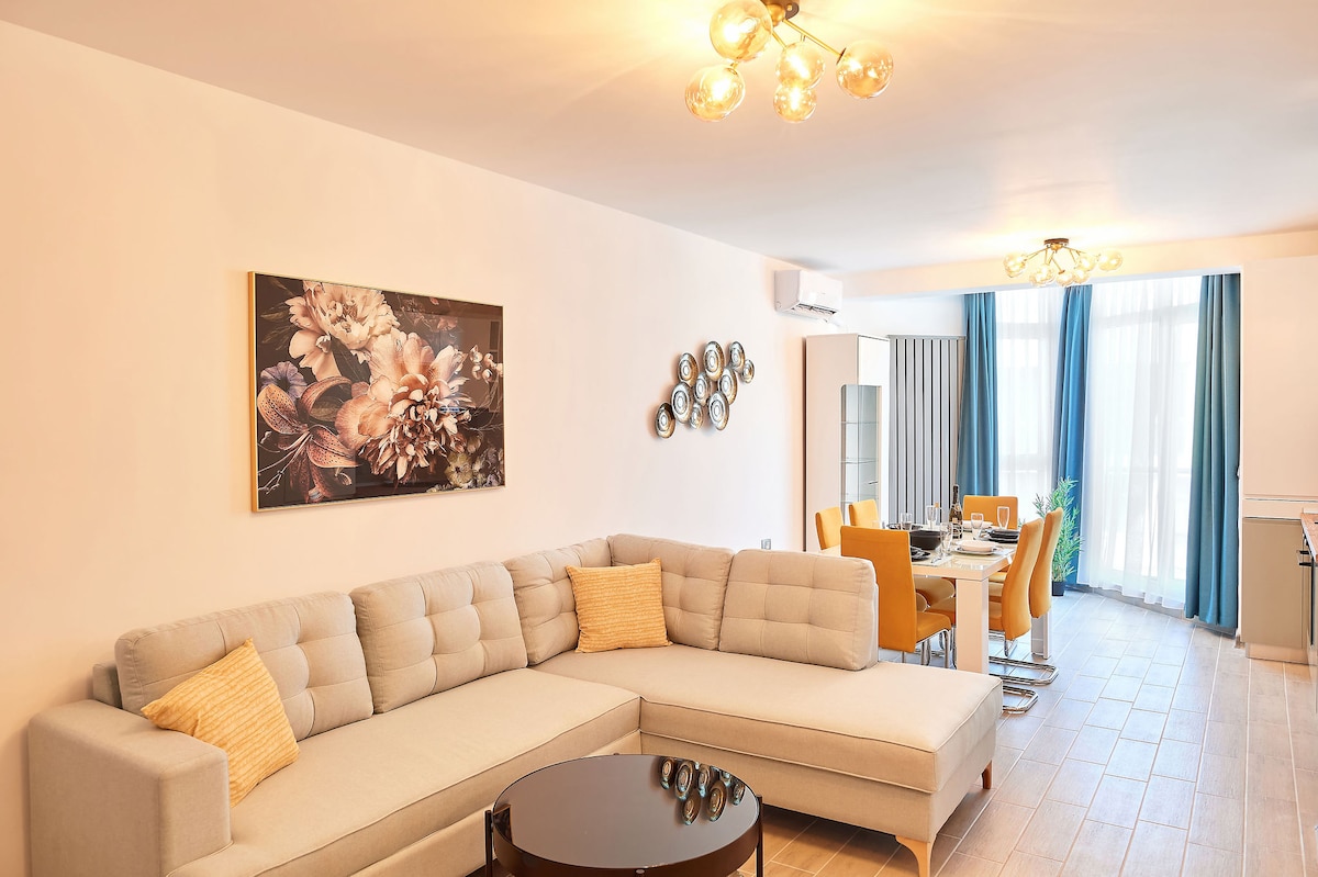 Aqua Vista Mimosa Luxury Alezzi Beach Resort — Apartment — vacation rental at Alezzi Beach Resort, Mamaia Nord, Constanța, Romania — property photo 3 | Aqua Vista Rentals