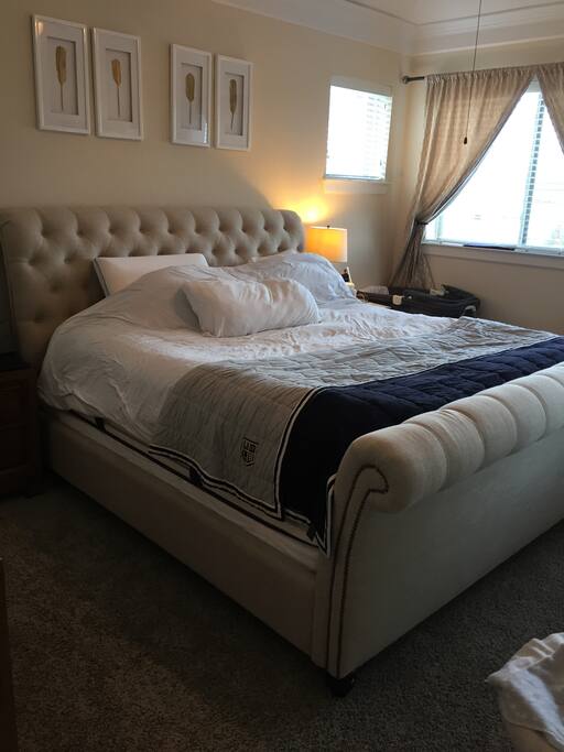 Master Bedroom - king bed