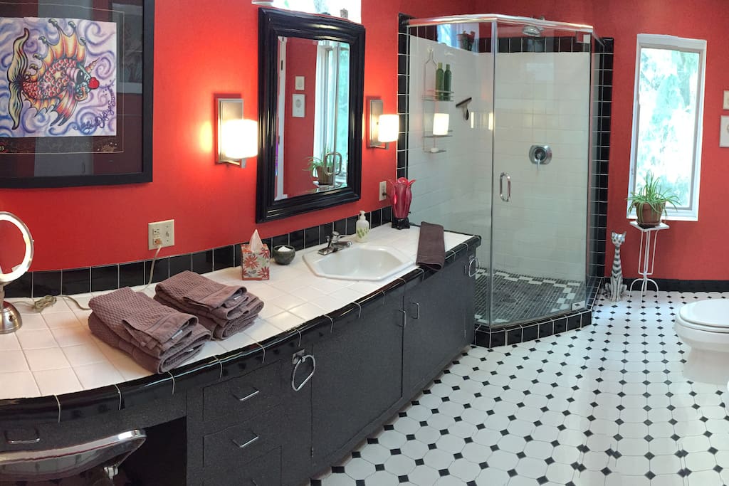 Primo Bathroom