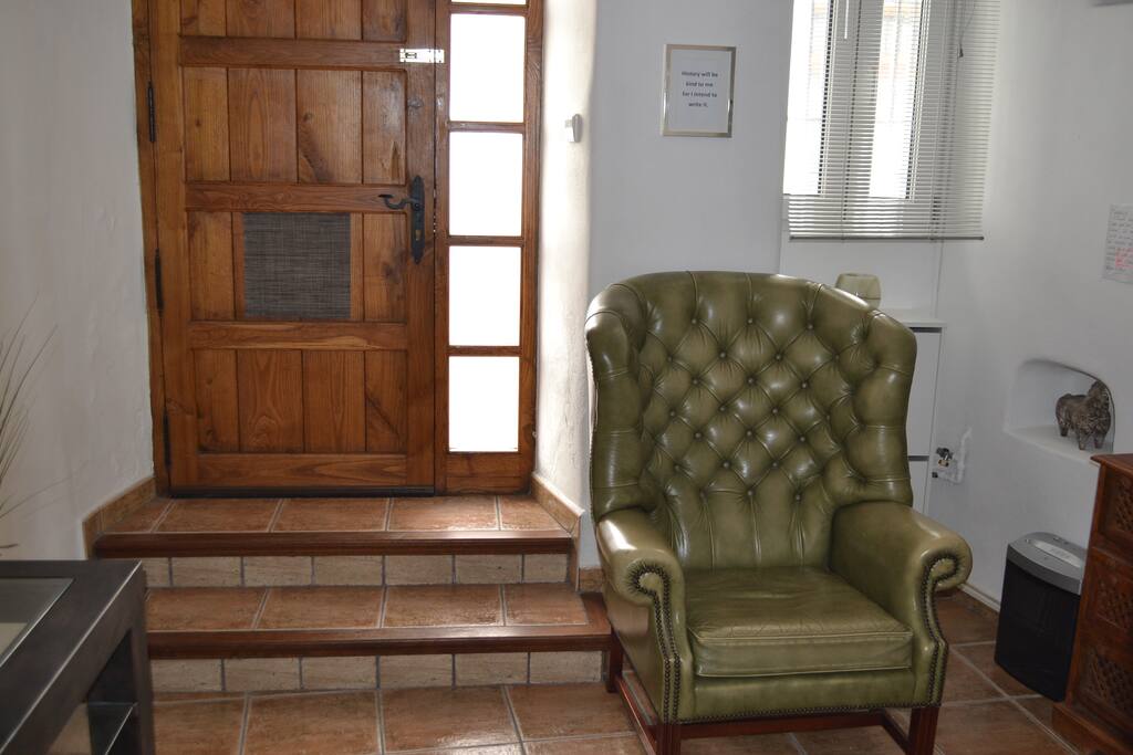 entrance / lobby