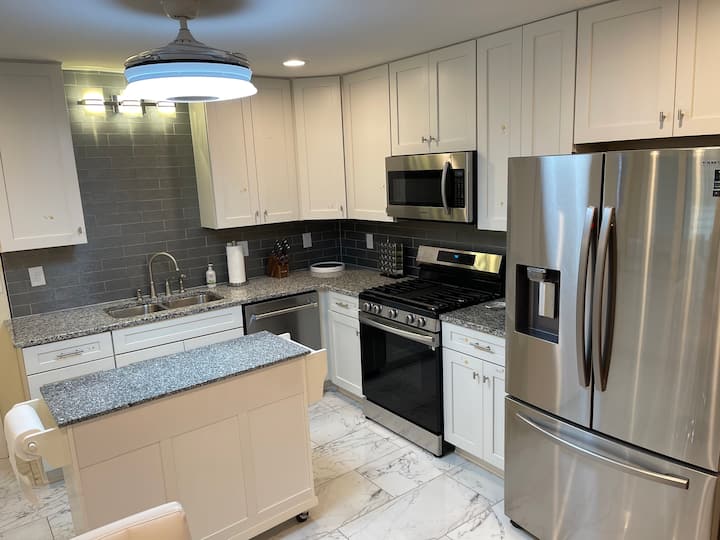 Oasis in Ballantyne, South Charlotte Houses for Rent in Charlotte