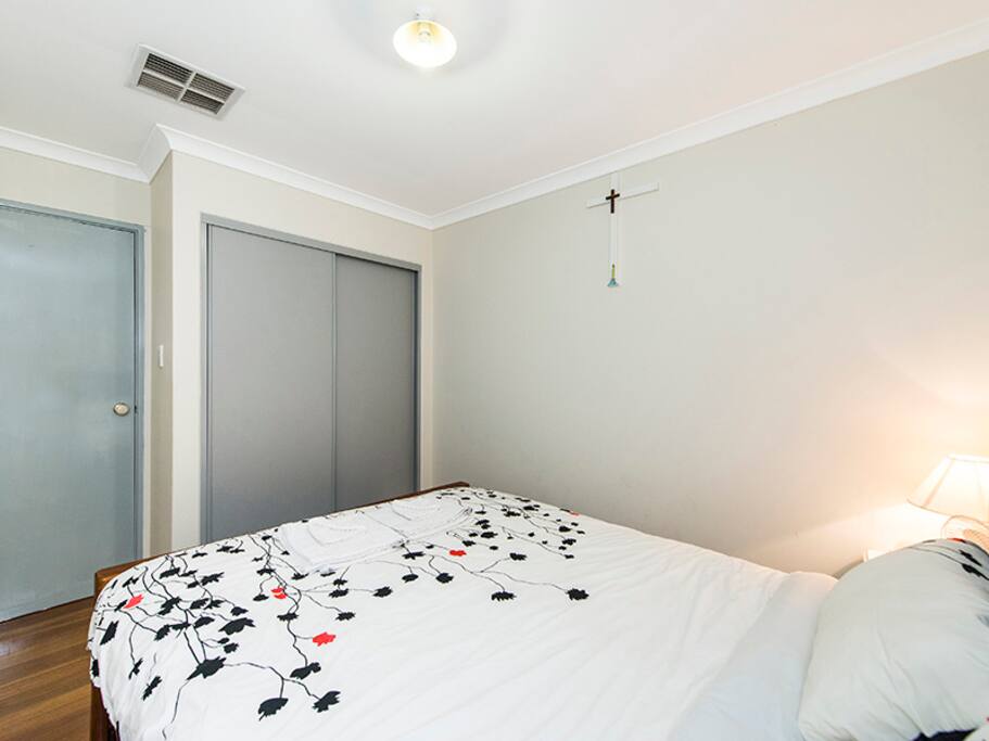 build in wardrope in the room