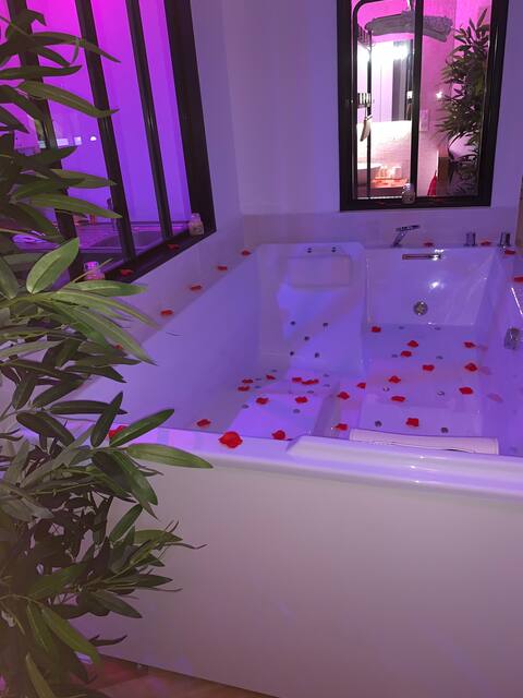 Fontainespa21 private jacuzzi