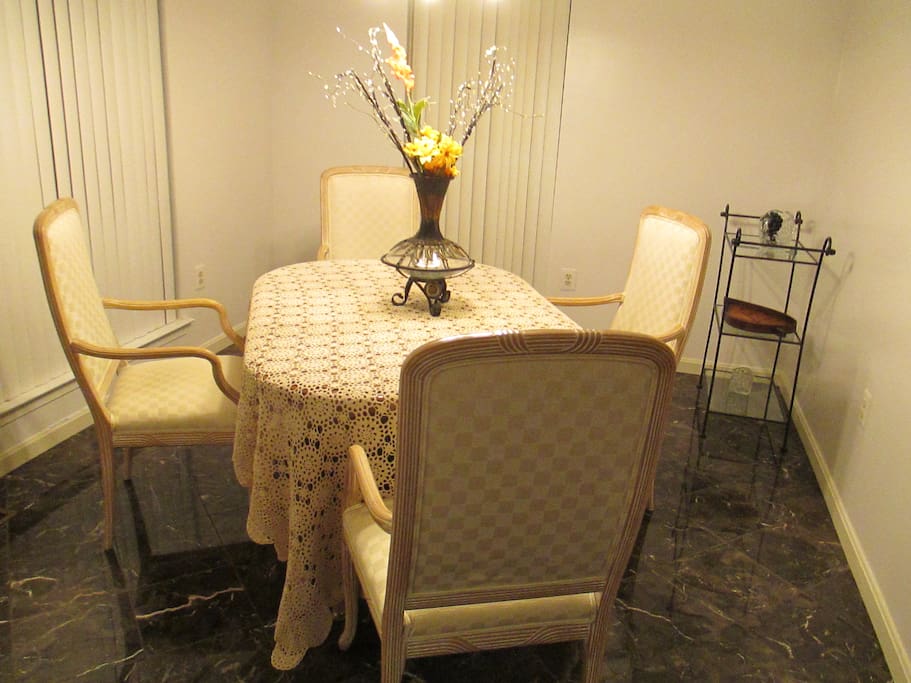 Eat in area of Kitchen