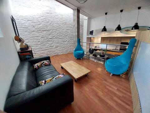 Top Airbnb: Loft/Apartment in the city center near the station, 3 min walk à Centre