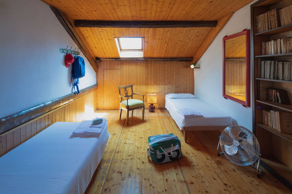 Room 2