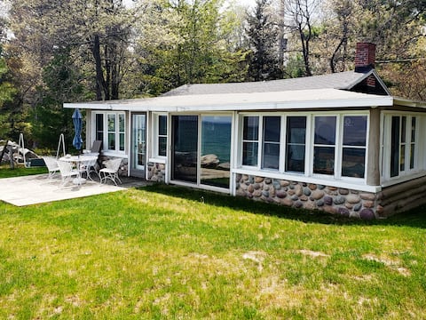 Lakehouse on Lake Huron, Mermaid Coast Cottages