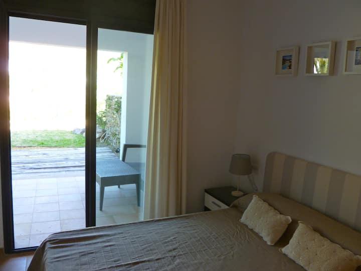 Quarto de casal com jardim