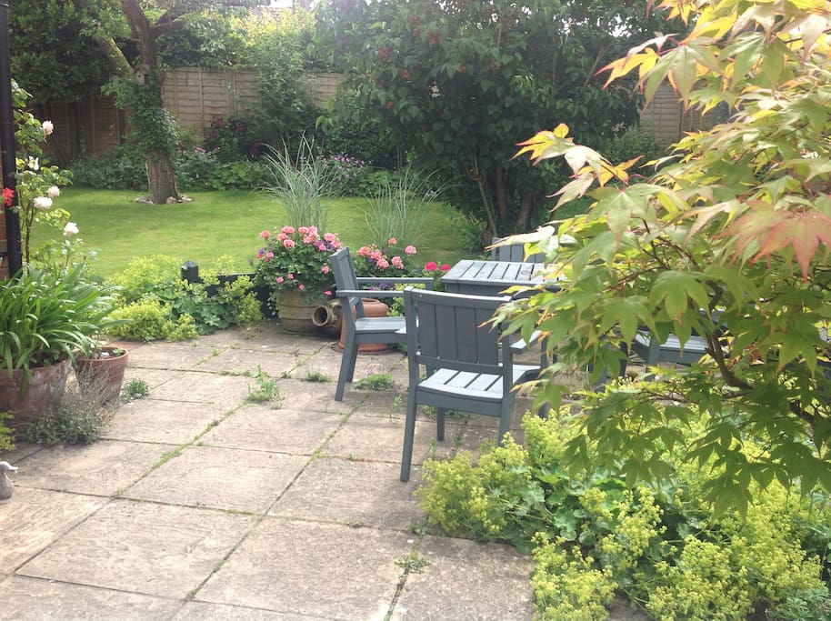 Outdoor sitting area