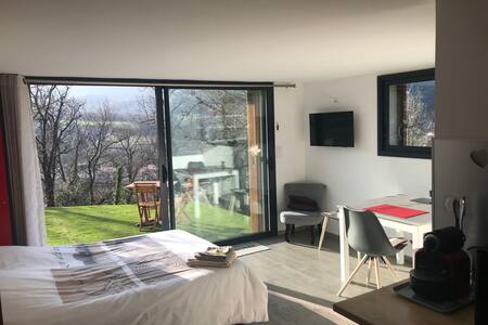 Studio  indépendant, équipé,  avec piscine