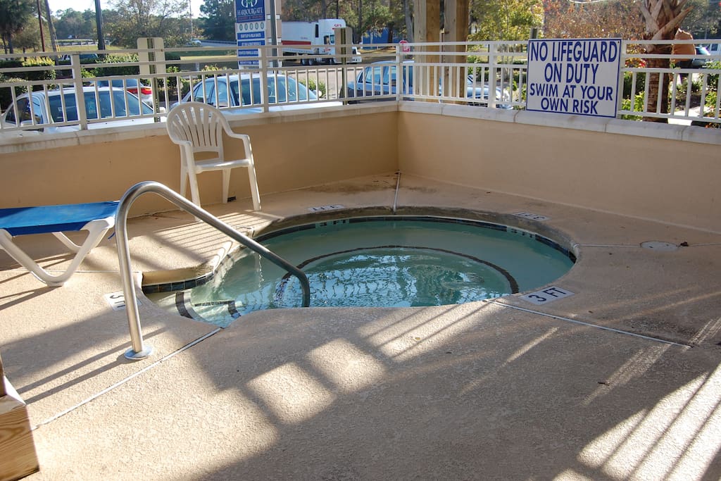 Outdoor (covered) Hot Tub