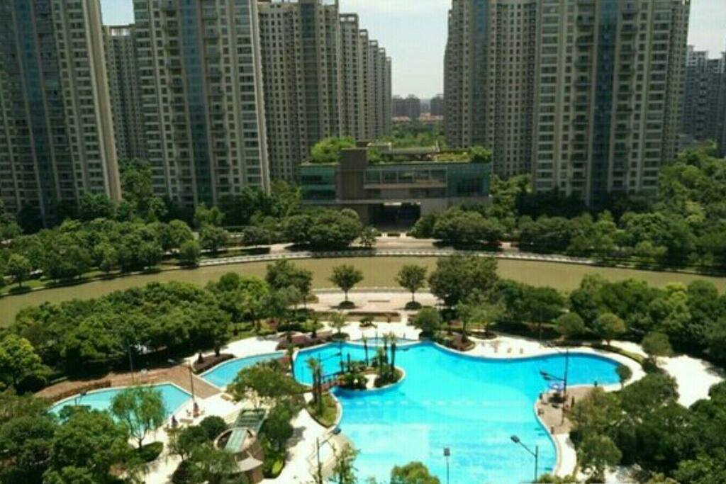 小区北岸南望