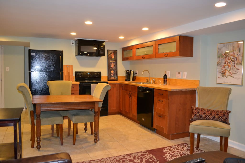 Full kitchen and dining.