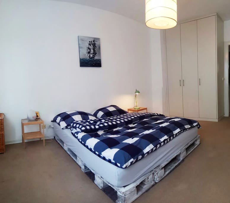 Schlafzimmer / bedroom