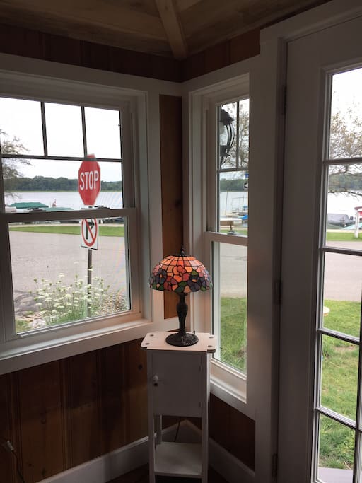 Edinboro Lakeside Cottage Cottages for Rent in Edinboro, Pennsylvania