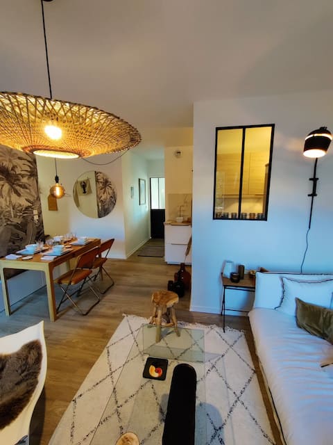 Charming apartment in the heart of a city of character