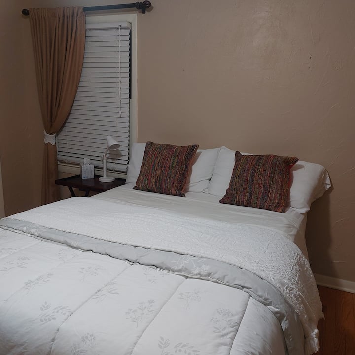 Queen bed