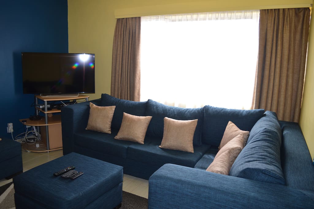 2 of 4 Living Room Photos
