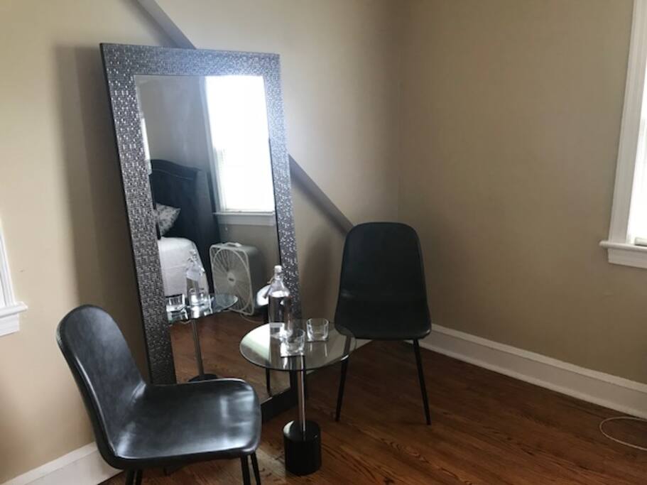 Seating area