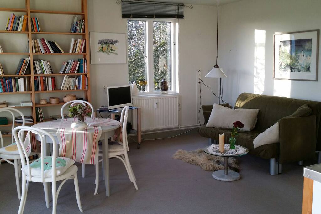 Wohnzimmer mit Essecke