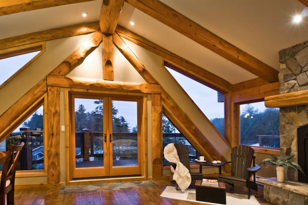 Lofted ceiling with spectacular views