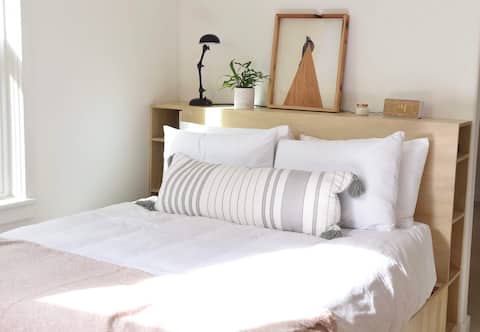 The Baxter on Krall, Boutique One Bedroom