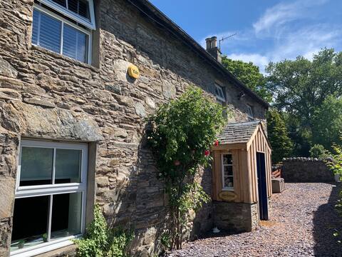 Ivy Cottage, Aberfeldy - Ideal central location