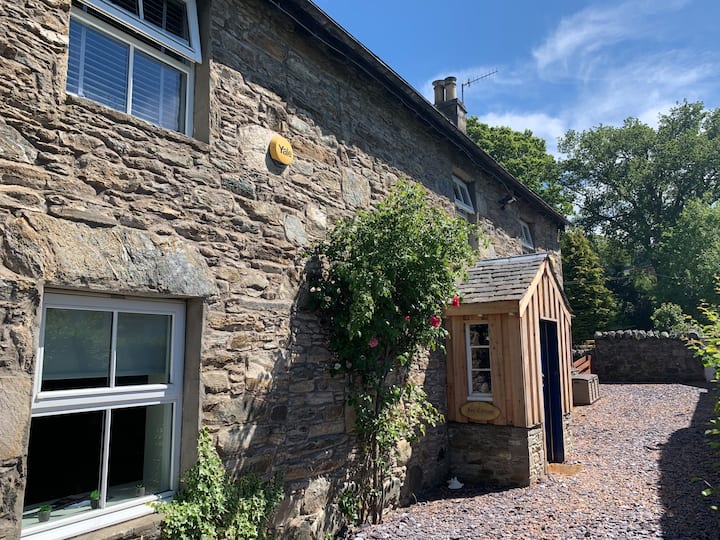 Ivy Cottage, Aberfeldy Ideal central location Cottages for Rent in