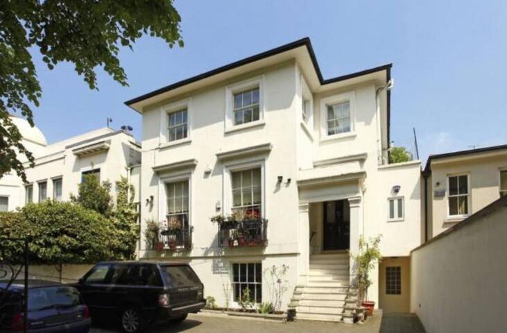 St. Johns Wood,Luxury Unique apartment 2400 sqft gallery image 2