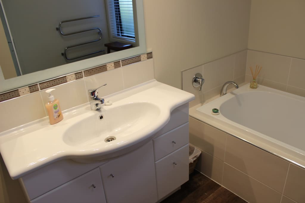 Main shared Bathroom
