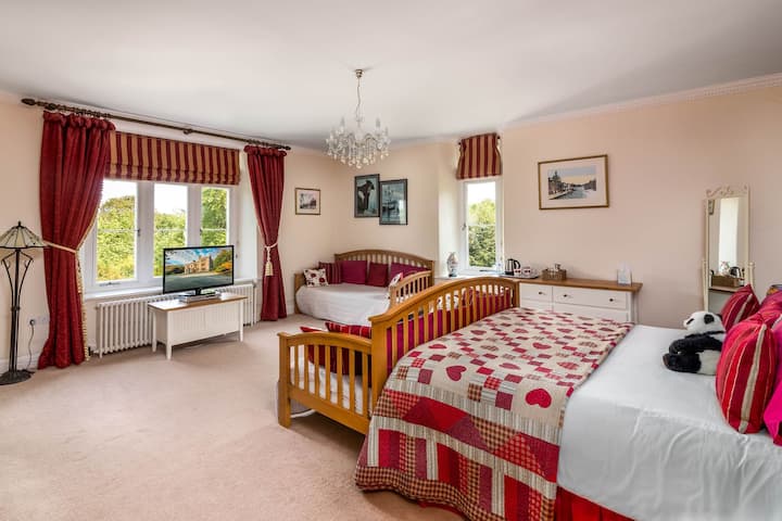 The Venice Suite at Ffarm Country House