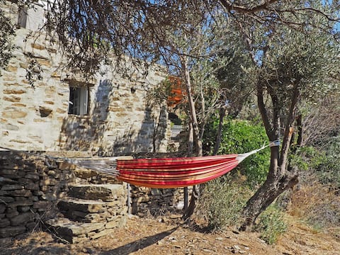 Socrates' stone house, Triantaros
