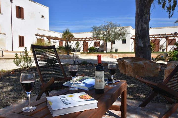 Masseria Giulio - Large Stable Complex Sleeps 18