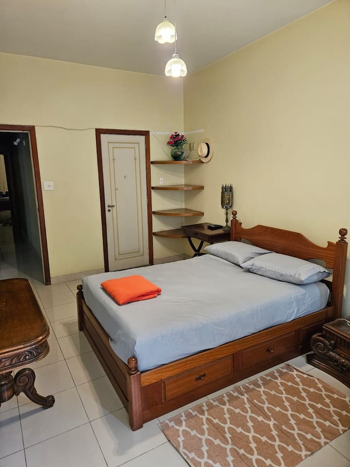 غرفة النوم 1