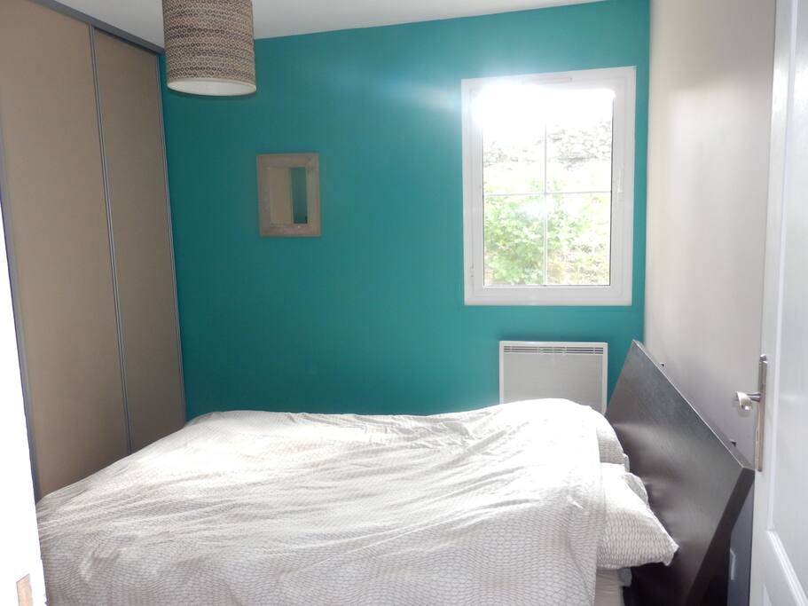 Chambre 1 avec placard