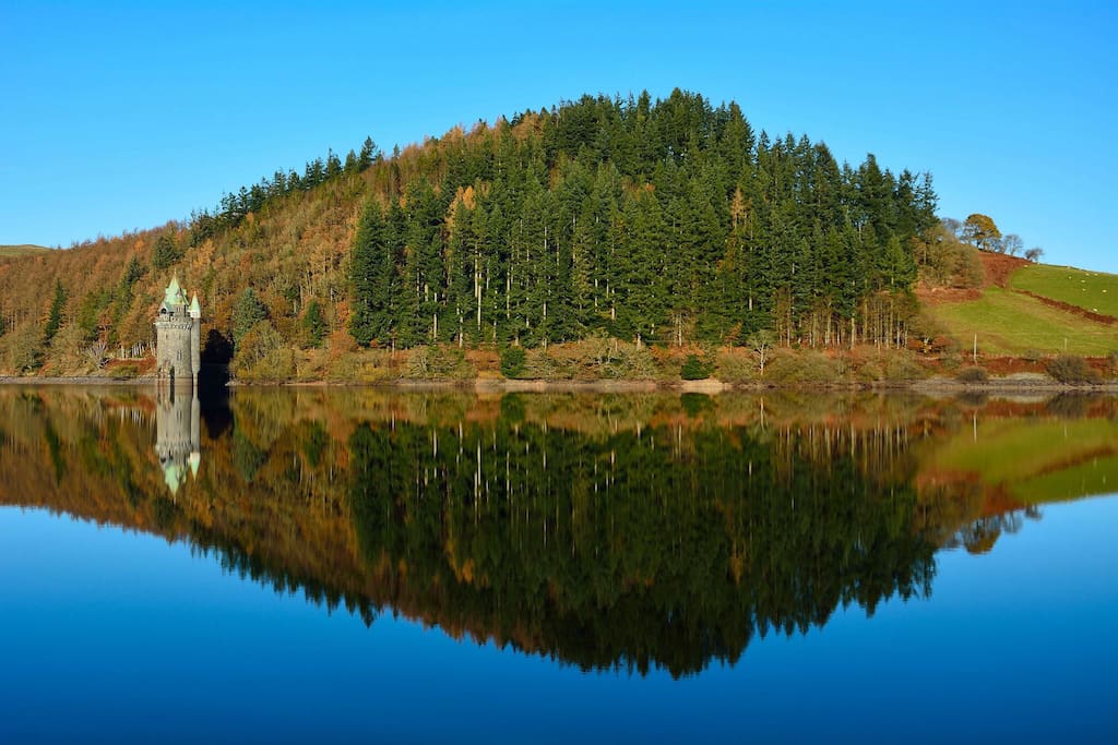 Stunning lake vyrnwy,magical straining tower,miles of great walks,cycling around is a must