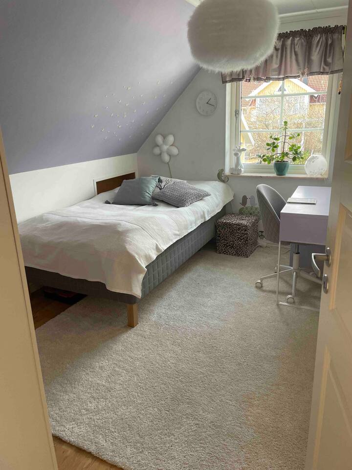 საძინებელი 1