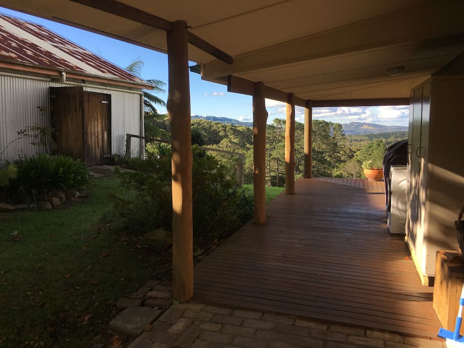 The side verandah
