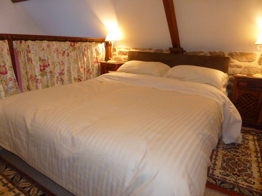 Upstairs double bedroom