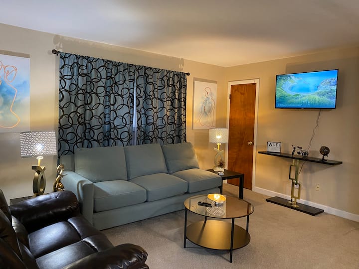 Cozy Urban Garden Apt - Extended Stay Discounts - Dayton, OH