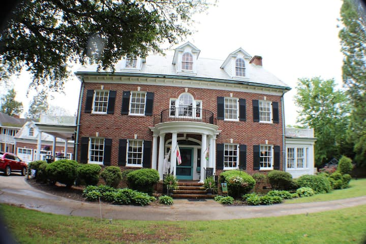 The Culpepper Inn